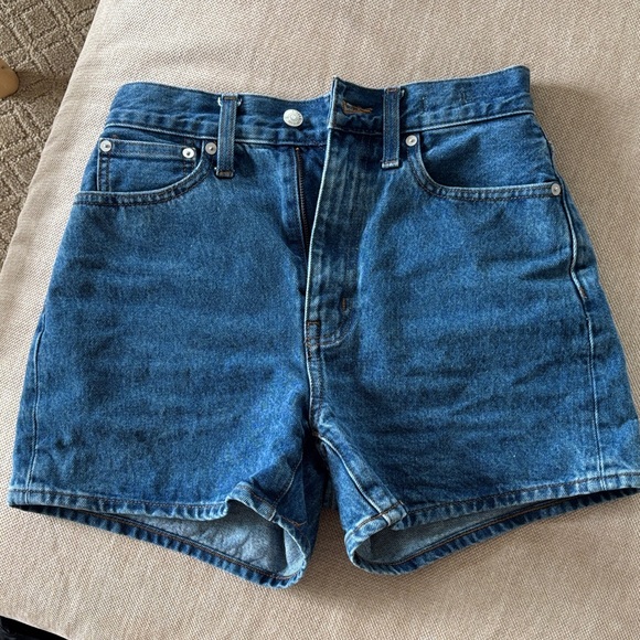 Madewell Pants - Madewell Perfect Mom Jean Shorts Streamside Wash Blue